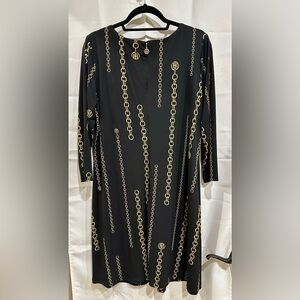 Tommy Hilfiger Black and Gold Chain Print Dress Size 6 Length: 39”. Runs Large